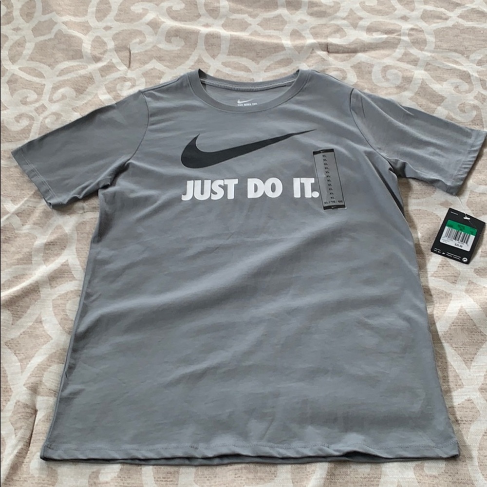 Nike T-shirt youth XL